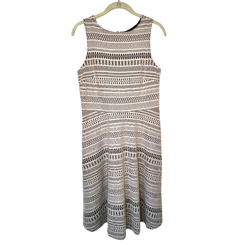 EUC Women’s Banana Republic Black & White Fit & Flare Dress Size 6